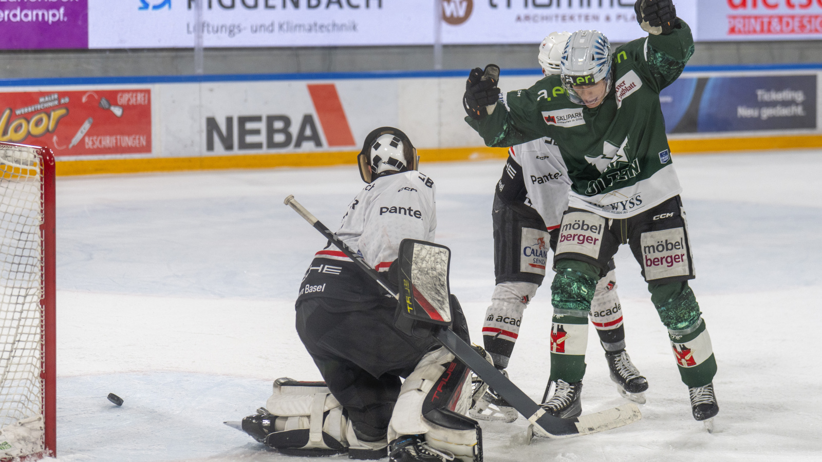 Späte Wende im Kleinholz: EHCO unterliegt Basel mit 2:3